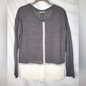 Entro Gray Knit Blouse Cream Trims Medium Tunic Top